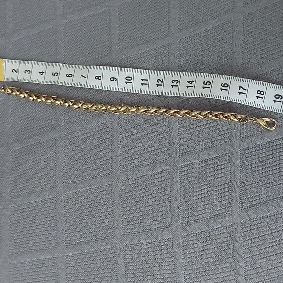 Chain Link Bracelet - Picture 3 of 5